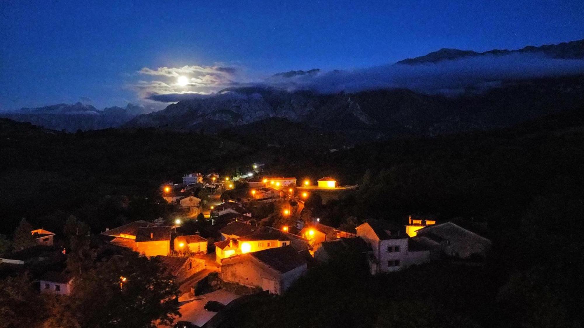 Ortiguero Refugio Del Cares旅馆 外观 照片